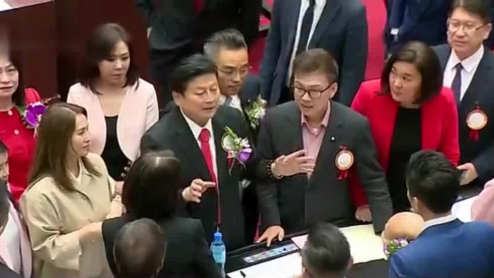 绿营欲改变“朝小野大”，至少要罢免6席蓝委