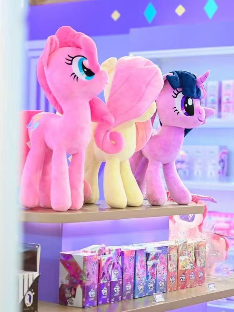 华南首展！小马宝莉万马奔腾魔法庆典限时快闪店 携手南山益田假日广场17周年庆开启夏日魔法之旅