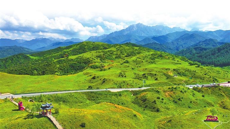 太子山旅游大通道耳子屲梁景区 田蹊