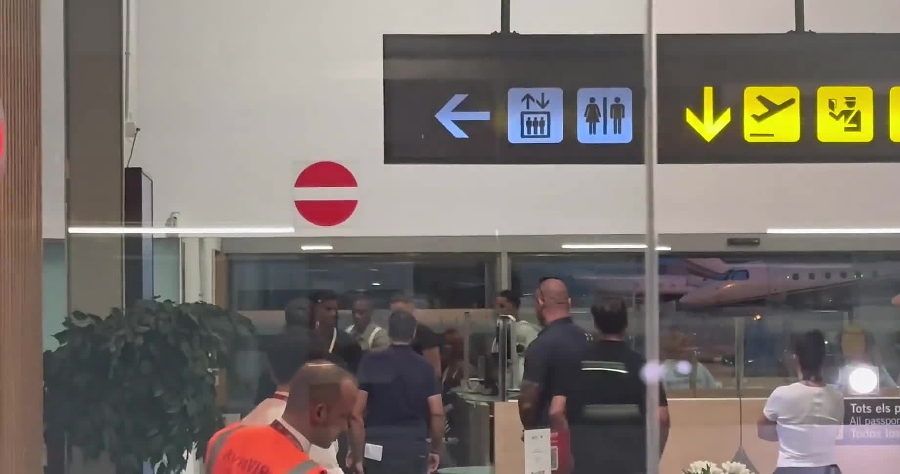 他来了！拉什福德已经抵达巴塞罗那，即将加盟巴萨