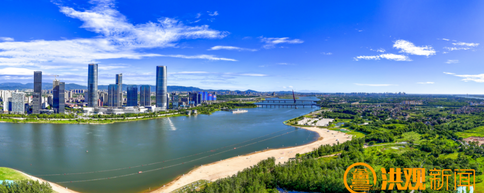 南昌航拍新发现:庐山与赣江英雄大桥同框成景(图)