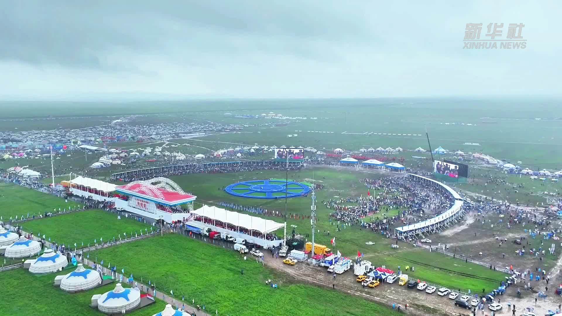 内蒙古自治区第35届草原那达慕开幕