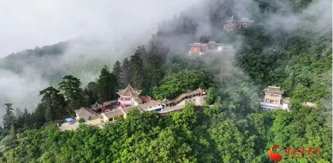 甘肃夏日消暑图鉴拿捏美食美景　谁懂这一口的含金量