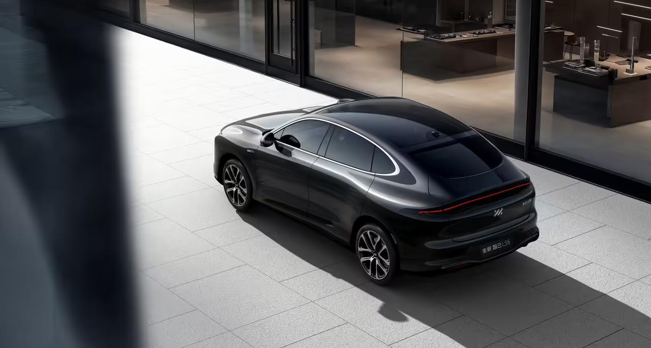 智己汽车“超级增程”宣布8月1日全球首发,新一代智己LS6、LS9三四季度发布