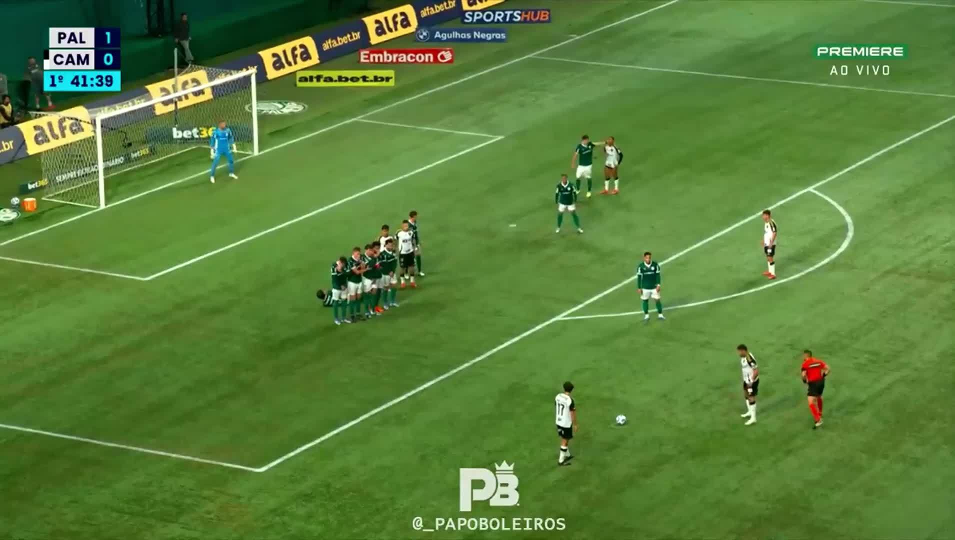 38岁胡尔克任意球双响，2021年以来9次任意球破门巴甲同期最多