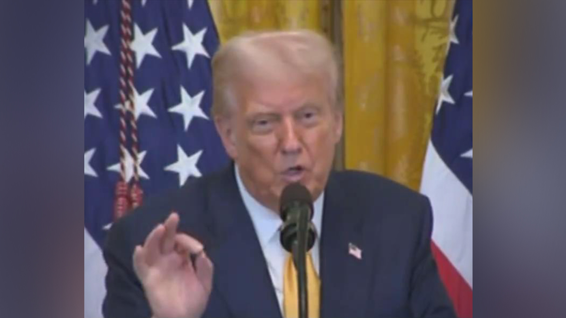 令人尴尬！特朗普语出惊人，称“要让药价降低1500%”，被批数学逻辑混乱