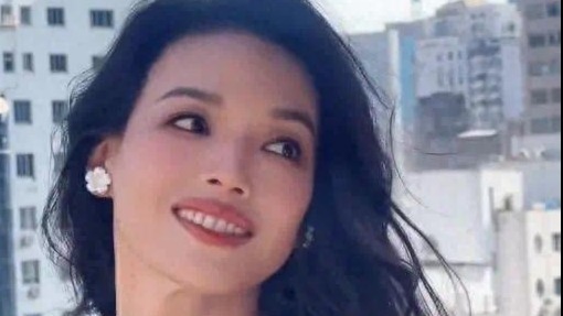 49岁舒淇再破“天花板”，这一次，她让冯小刚和整个娱乐圈沉默了封面图