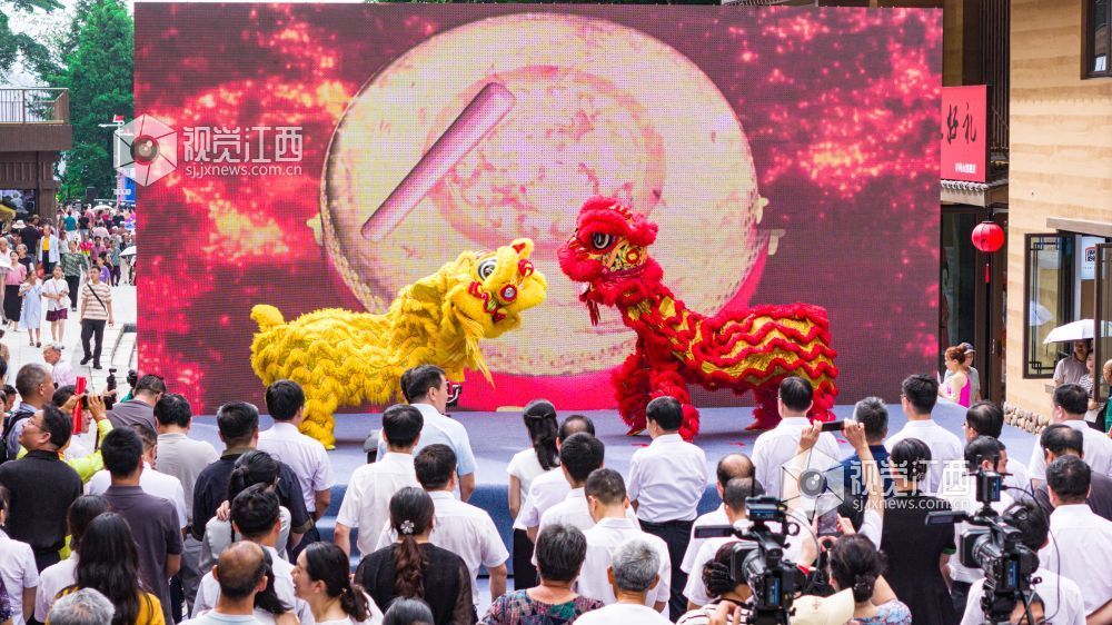 2025年7月19日在江西省井冈山景区凌云街拍摄的画面。