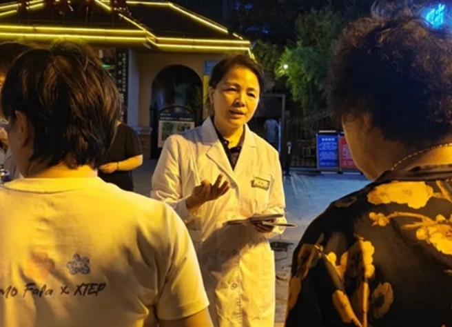 便民服务“面对面”！沧州市第三医院“健康夜市”摆到居民“家门口”