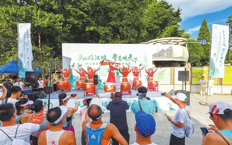 活动现场。（浔阳晚报记者 孙昌模 摄）