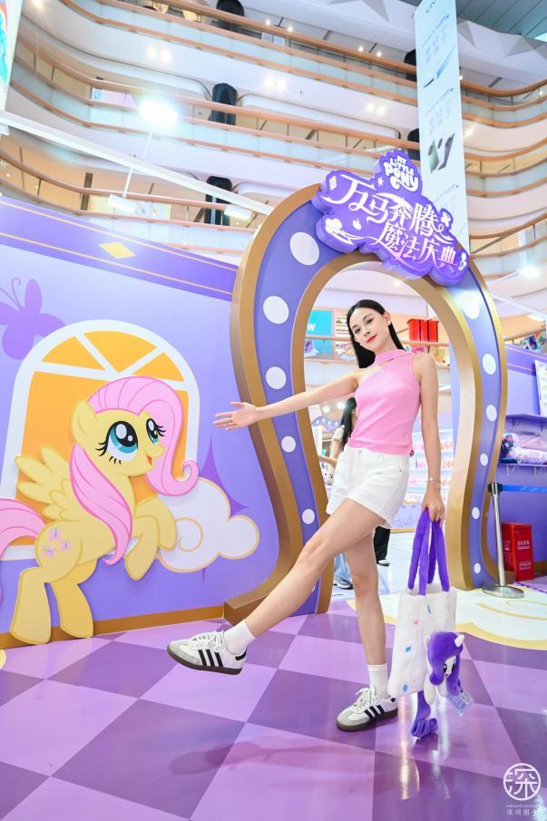 【沉浸式魔法秘境！穿梭小马利亚经典场景！】