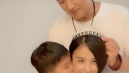 离婚大半年后，离开妈妈黄圣依的安迪，在杨子的照顾下邋里邋遢封面图