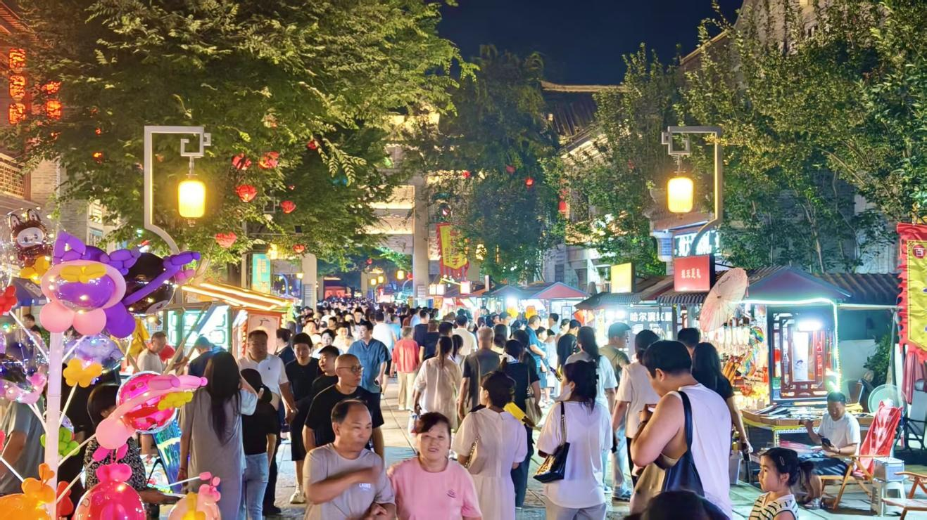 即墨“海洋大集”：多元场景点燃夏日消费热潮