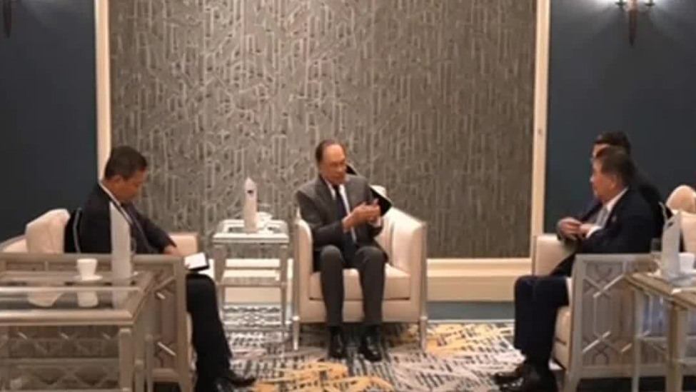 中美在泰柬会谈中，分别扮演怎样角色？