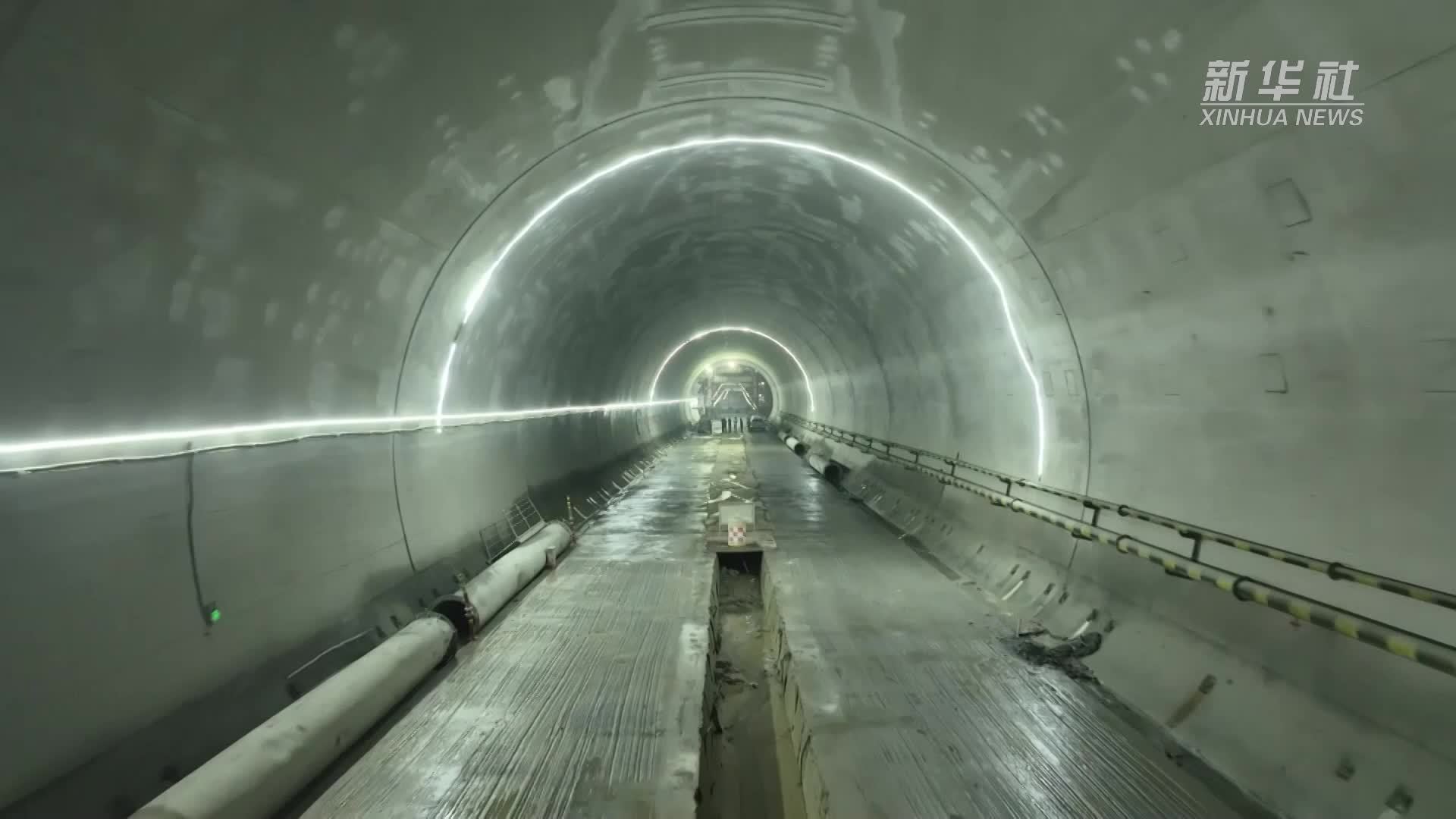 西安至十堰高铁全线隧道顺利贯通