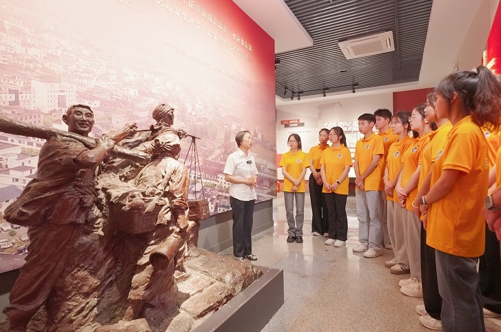 江西旅游商贸职业学院“小水滴”实践队：寻迹东固红 共筑畲乡情