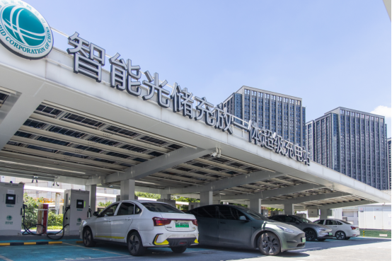 斯泰兰蒂斯集团首席执行官安东尼奥·菲洛萨首次访汉 将与武汉经开区共谋高质量发展