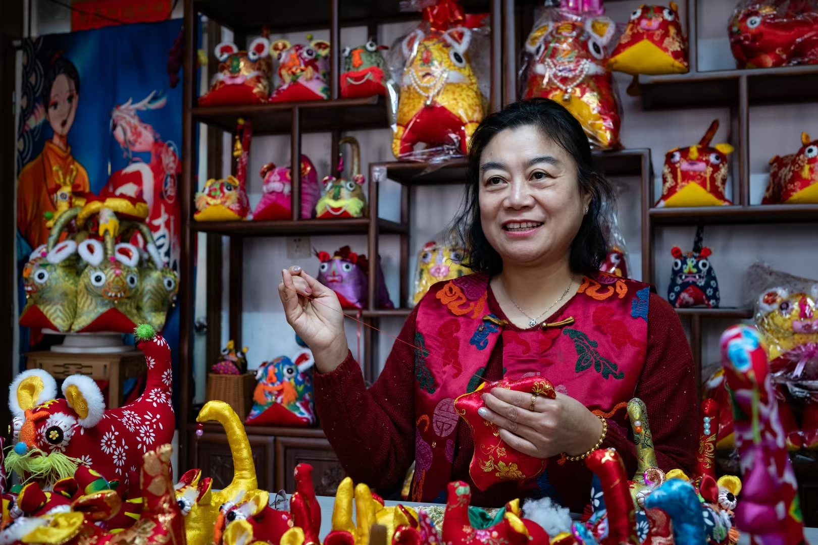 青岛乡里乡亲｜孙文娟：指尖绣虎魂 匠心织新景