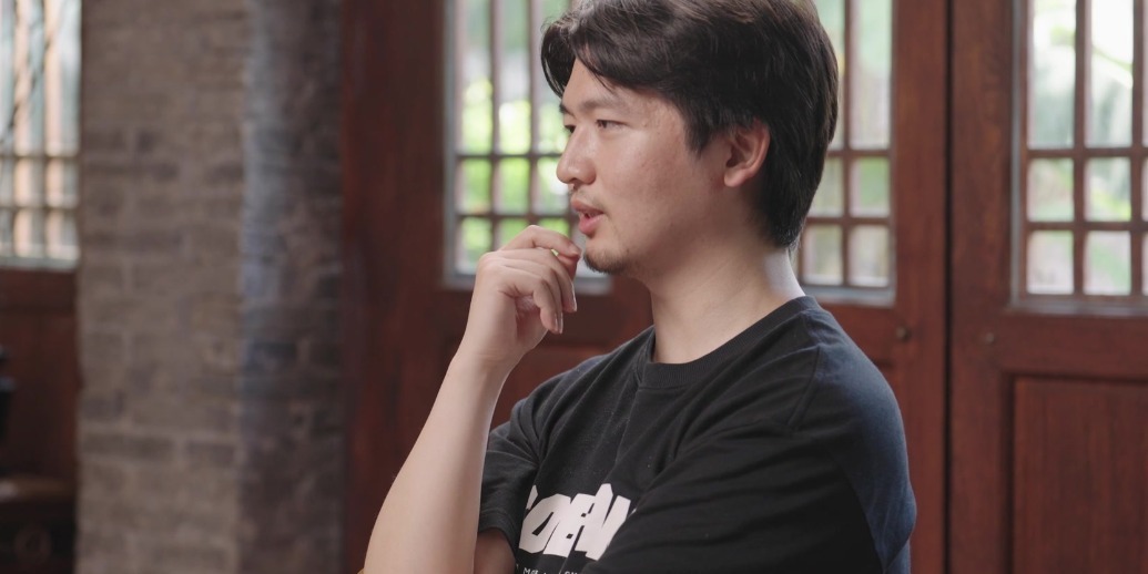 作家刘楚昕：网友说我是流量型作家，这是客观事实，余华32岁写出《活着》，我都已经34了