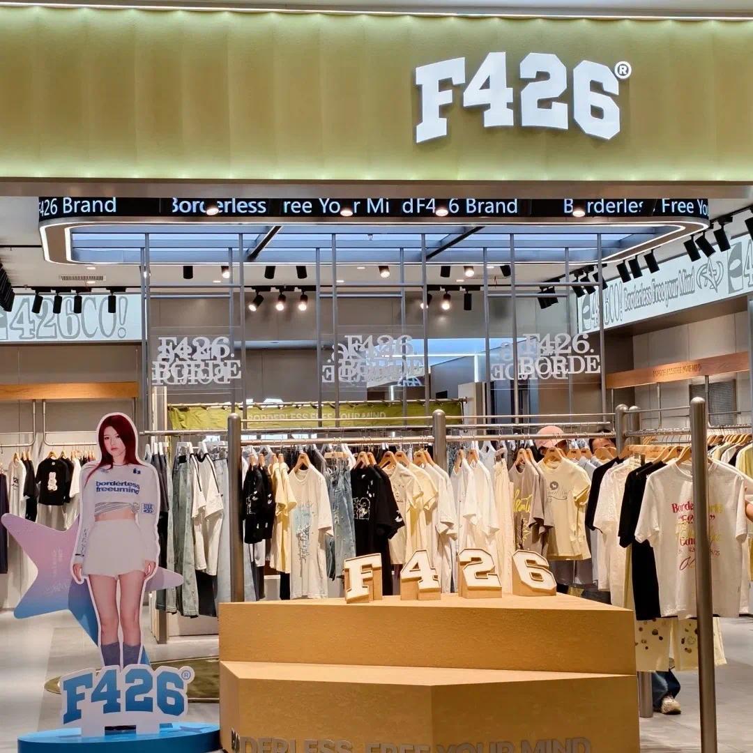 靠抄和土出圈的F426，能靠赵露思章若楠翻身吗？_凤凰网