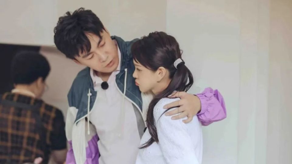 47岁清高文艺男神秦昊，早就被伊能静拉下神坛封面图