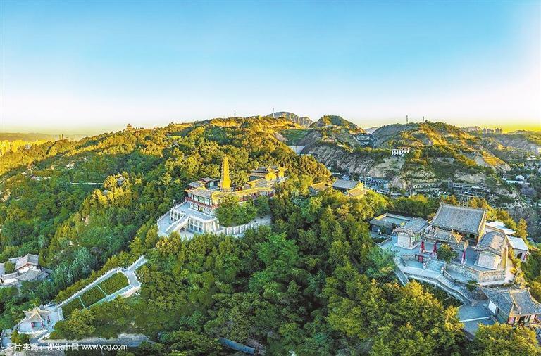 白塔山