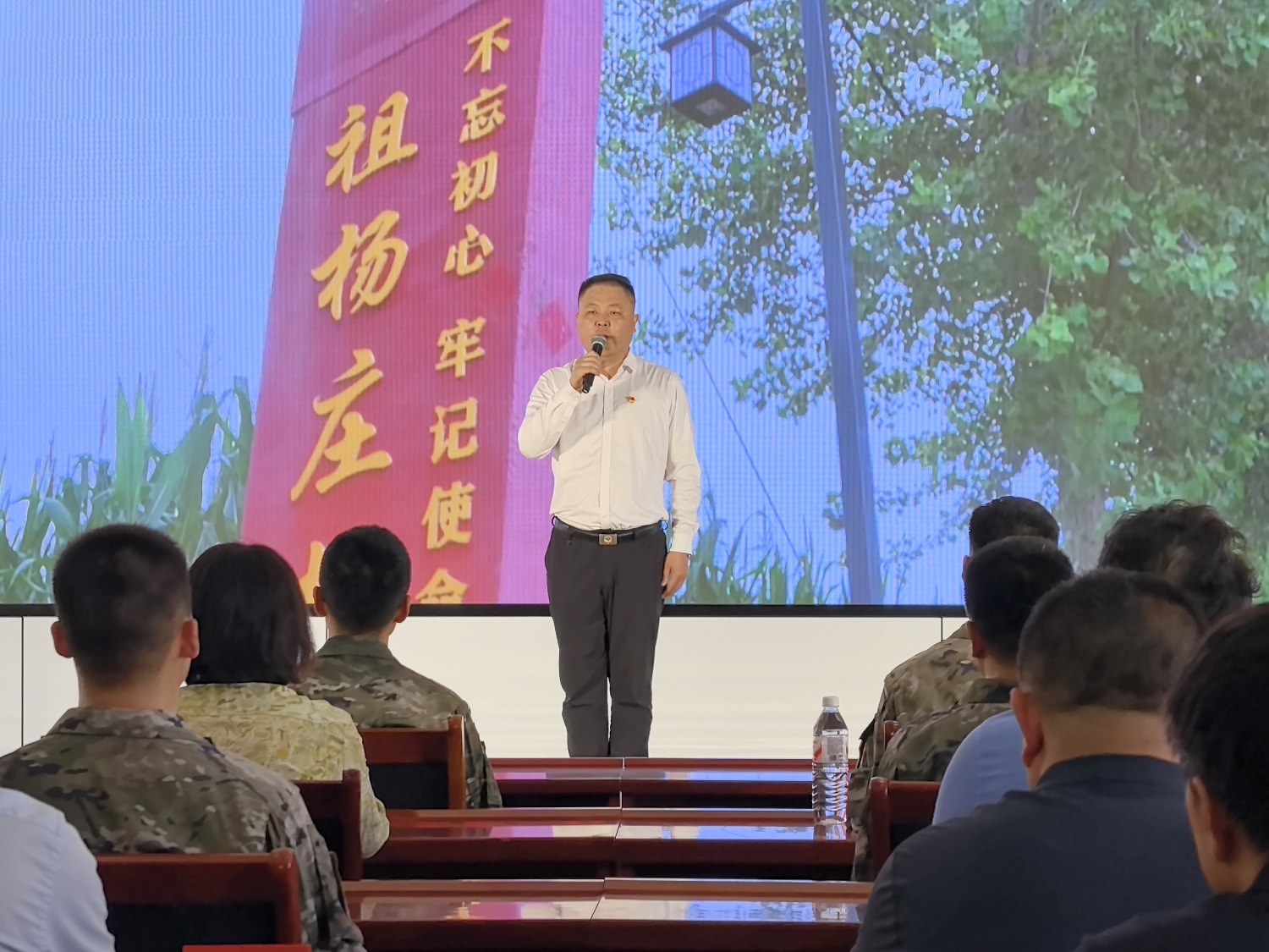 衡水市举办365百姓故事汇“八一”专场宣讲