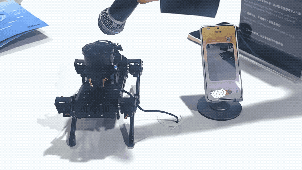 让大模型不靠外部干预自己学习!这家非Transformer AI黑马,引爆WAIC