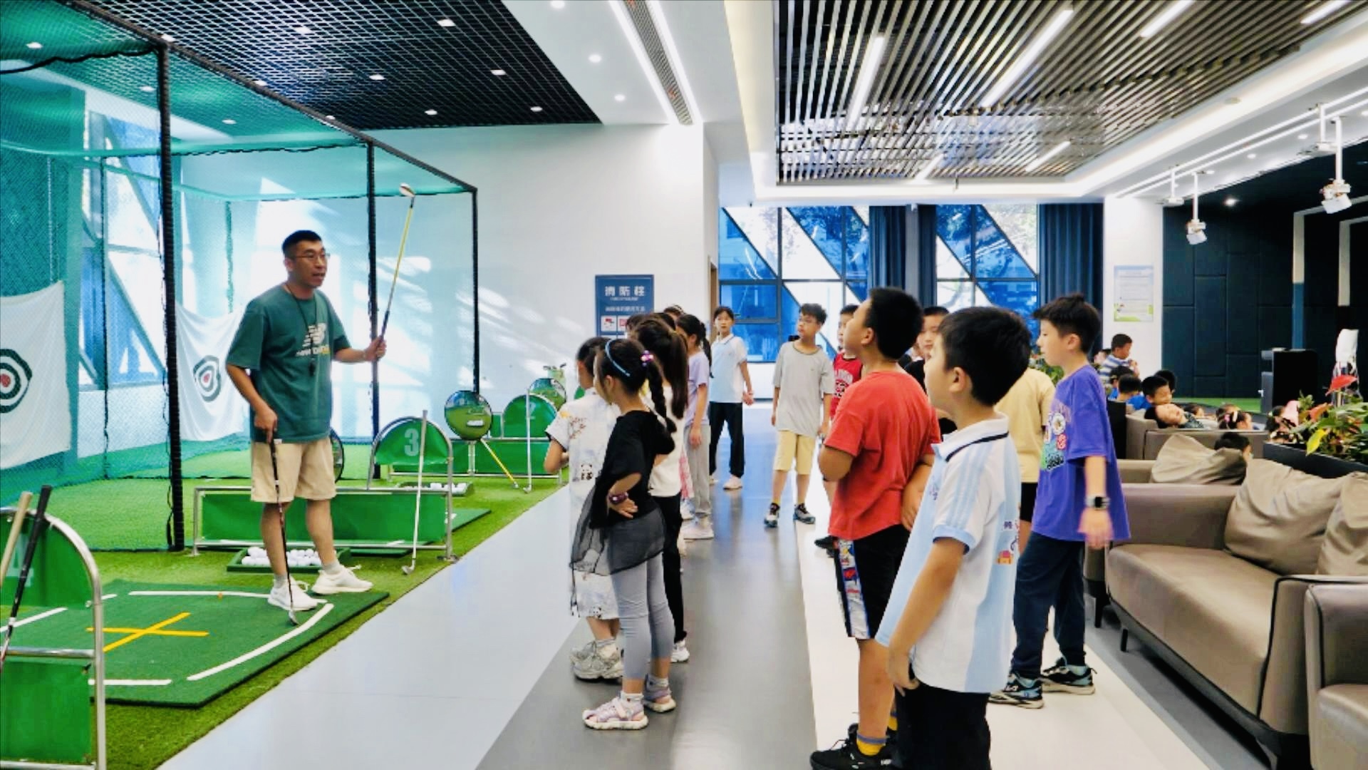 建邺高新区“四点半课堂”：五年暑托路，从托管刚需到成长生态的民生答卷