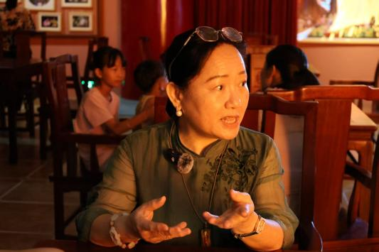 海南热带海洋学院黎族非遗“薪”传实践团探寻黎锦“活化石”的传承新路