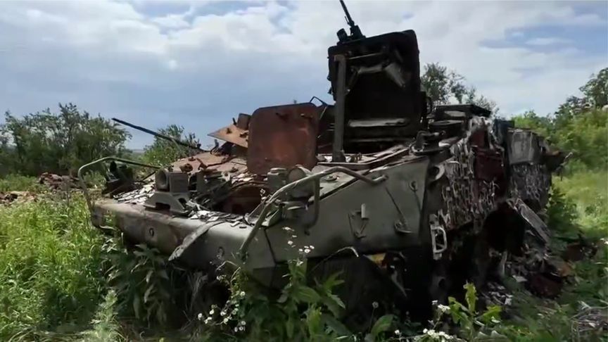 凤凰一线直击：北顿涅茨克方向炮火轰鸣，俄乌持续拉锯战