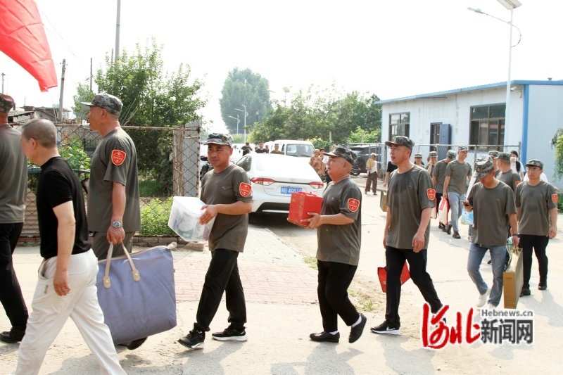 图为慰问活动现场。