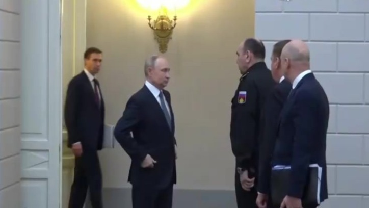 要求10天内与乌克兰达成停火协议，特朗普的“最后通牒”唬住普京了吗？