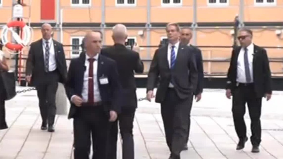 美执意将俄伊石油话题划入中美会谈清单，专家：暴露了美国一个战略短板