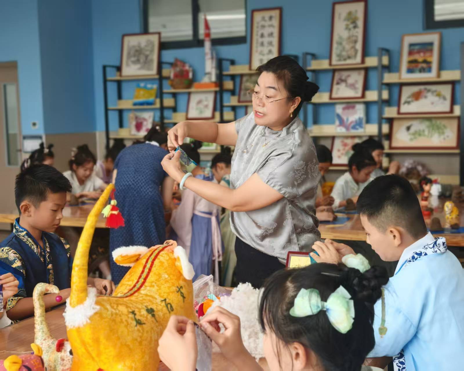 青岛乡里乡亲｜孙文娟：指尖绣虎魂 匠心织新景