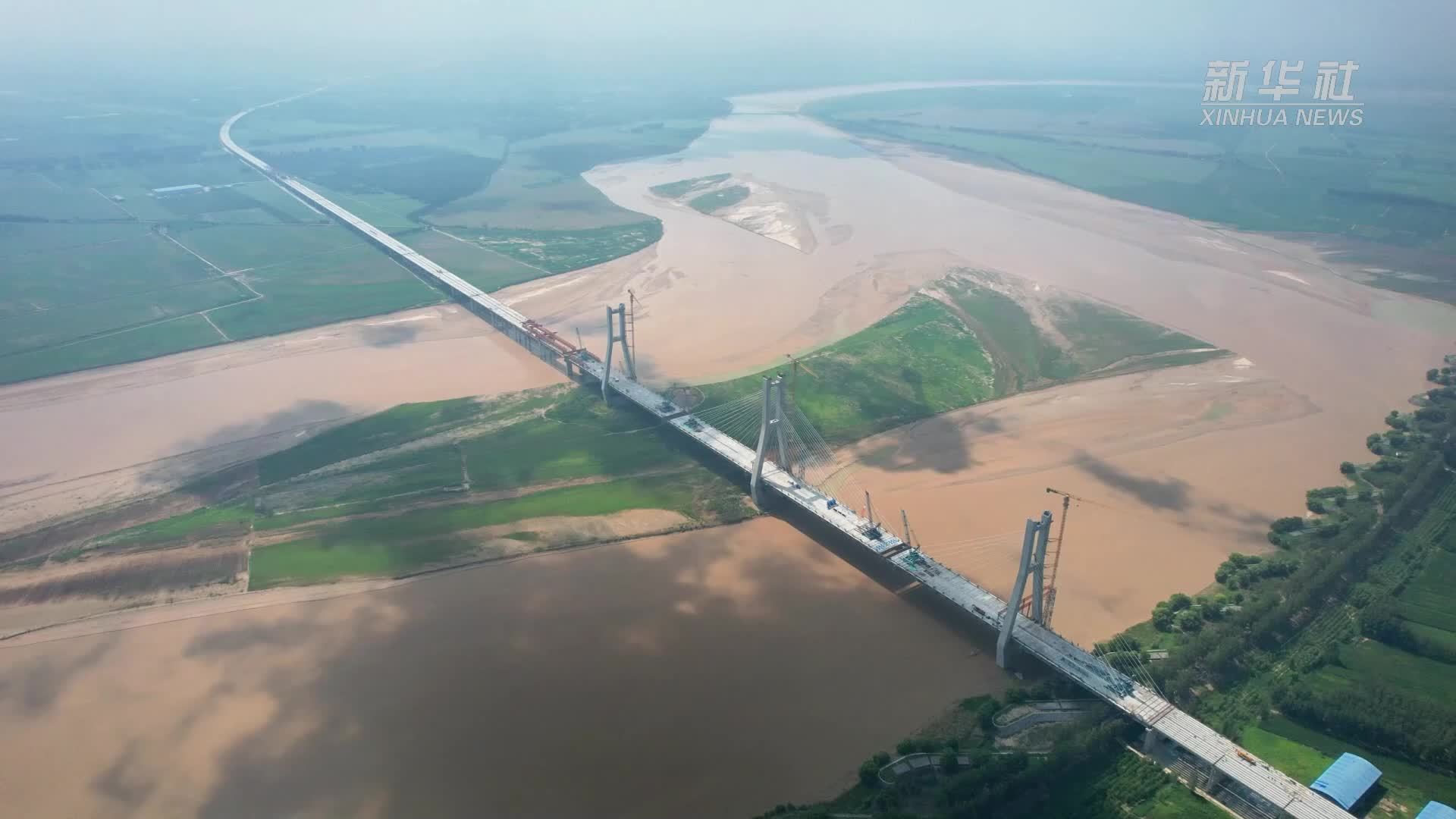 兰原高速黄河特大桥主桥合龙