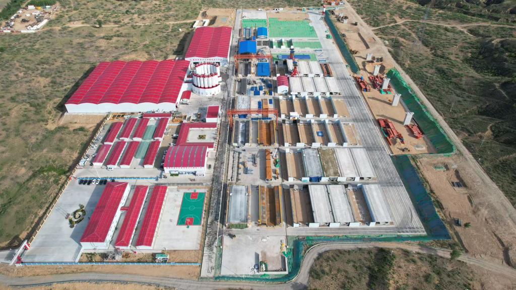 这是延榆铁路榆林制梁场。(受访者供图)