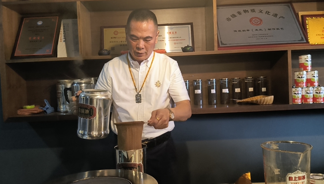 我在西乡挺好的丨余庆池:用一杯奶茶,把非遗味道留在城市记忆里