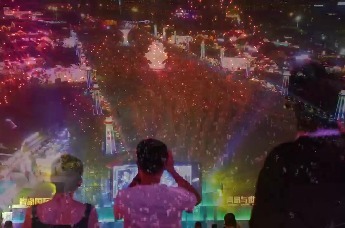 这个夏天，来金沙滩啤酒城干杯，体验醉美夏夜