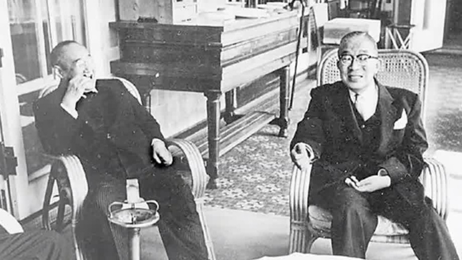 回顾二战后的日本政坛，政治游戏的规则制定者是美国