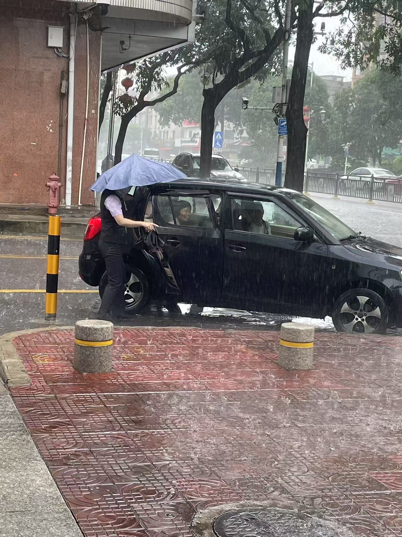 农行南海丹灶支行:以初心暖民心 用行动践担当