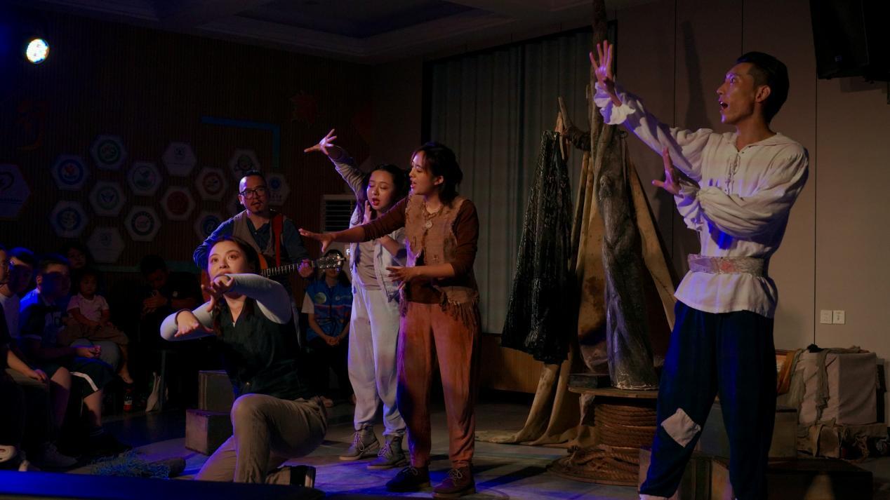 《暴风雨也不怕》演出现场