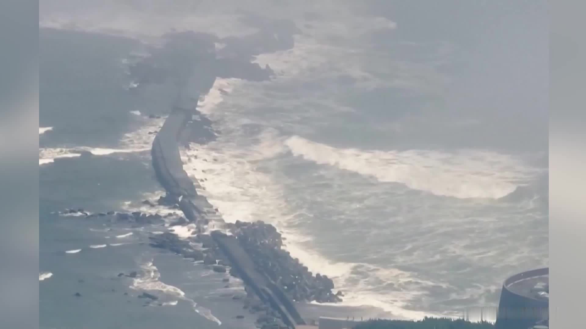 日本多地海啸预警，中国游客：第一次遇上，餐厅、商店全部停业了