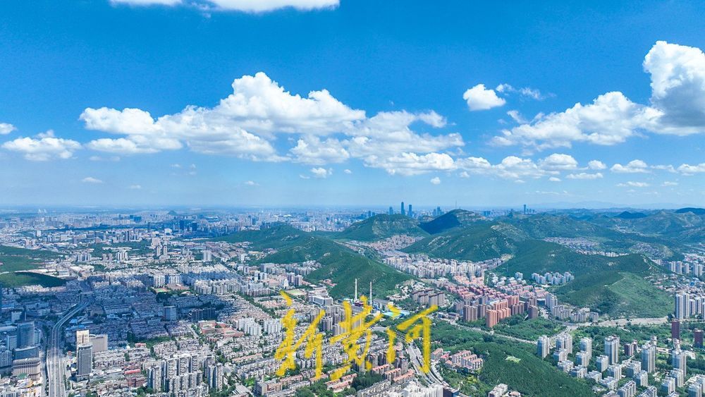 三伏天高温持续“发力” 蓝天白云相伴“霸屏”