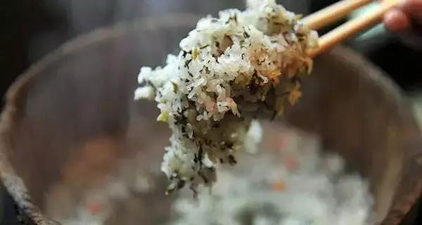 一市吃三省！夏天必去的仙气小城，还是酸香热辣的隐藏食神！