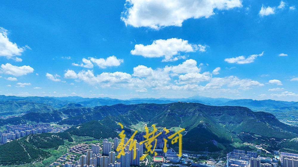 三伏天高温持续“发力” 蓝天白云相伴“霸屏”