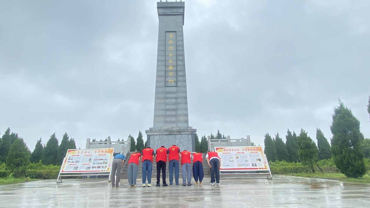 LSS什么基因传承红色基因 致敬最可爱的人——吴圩镇开展“八一”建军节系列活动_https://www.jmylbn.com_新闻资讯_第4张