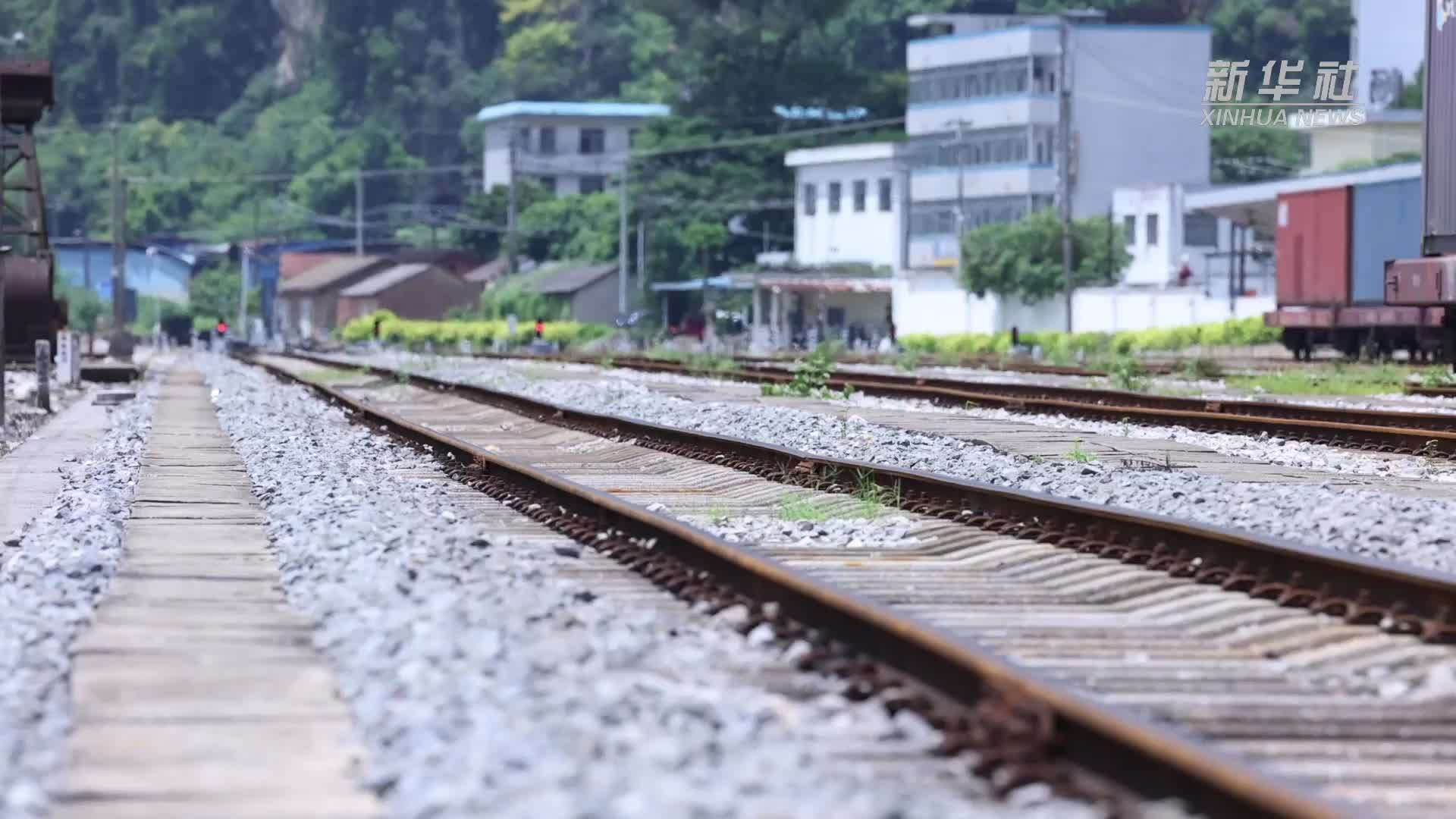 钢铁大动脉上的火热心跳