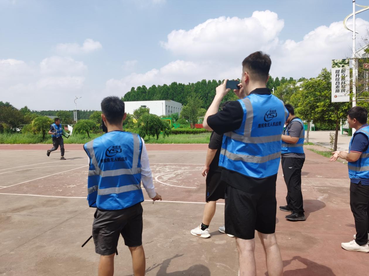 济北黄埔少年军校情系参战老兵开展行走的国防教育课