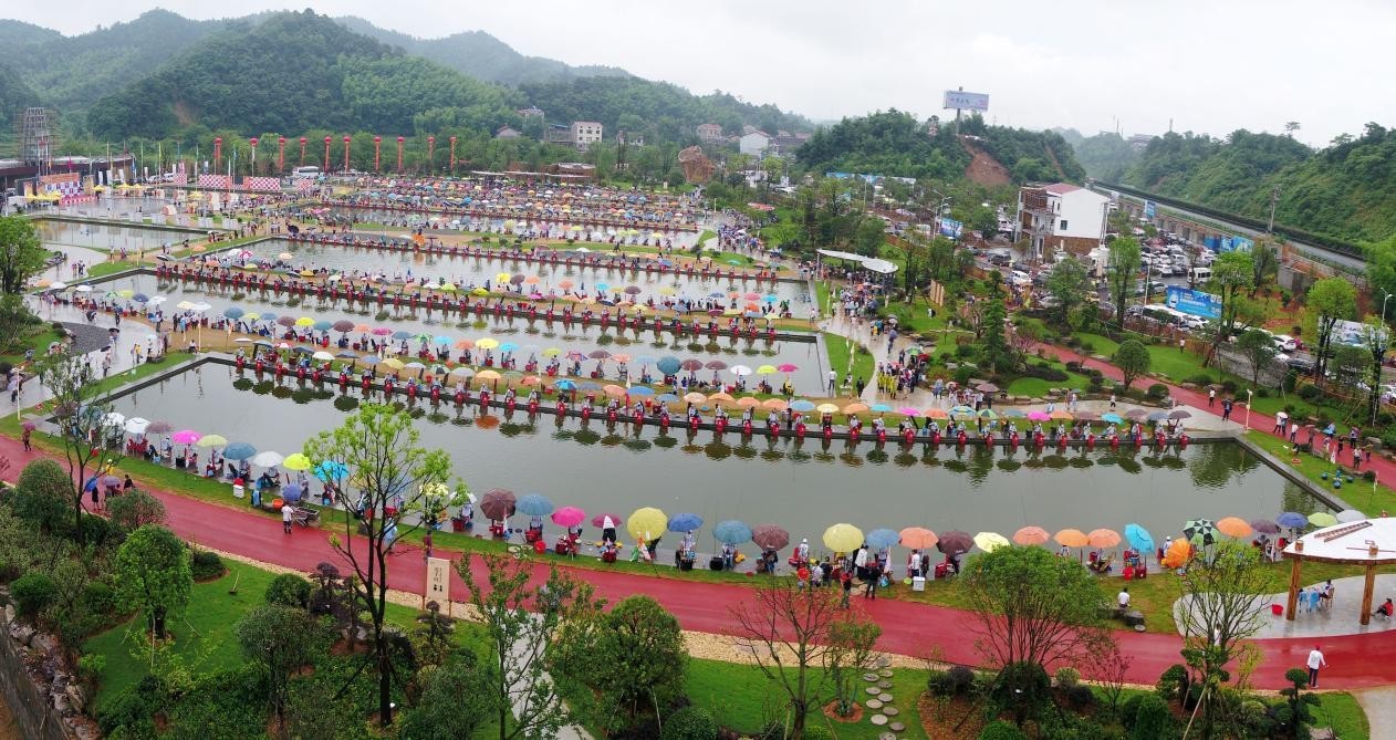 标准化的国际垂钓基地 姚雄文 摄